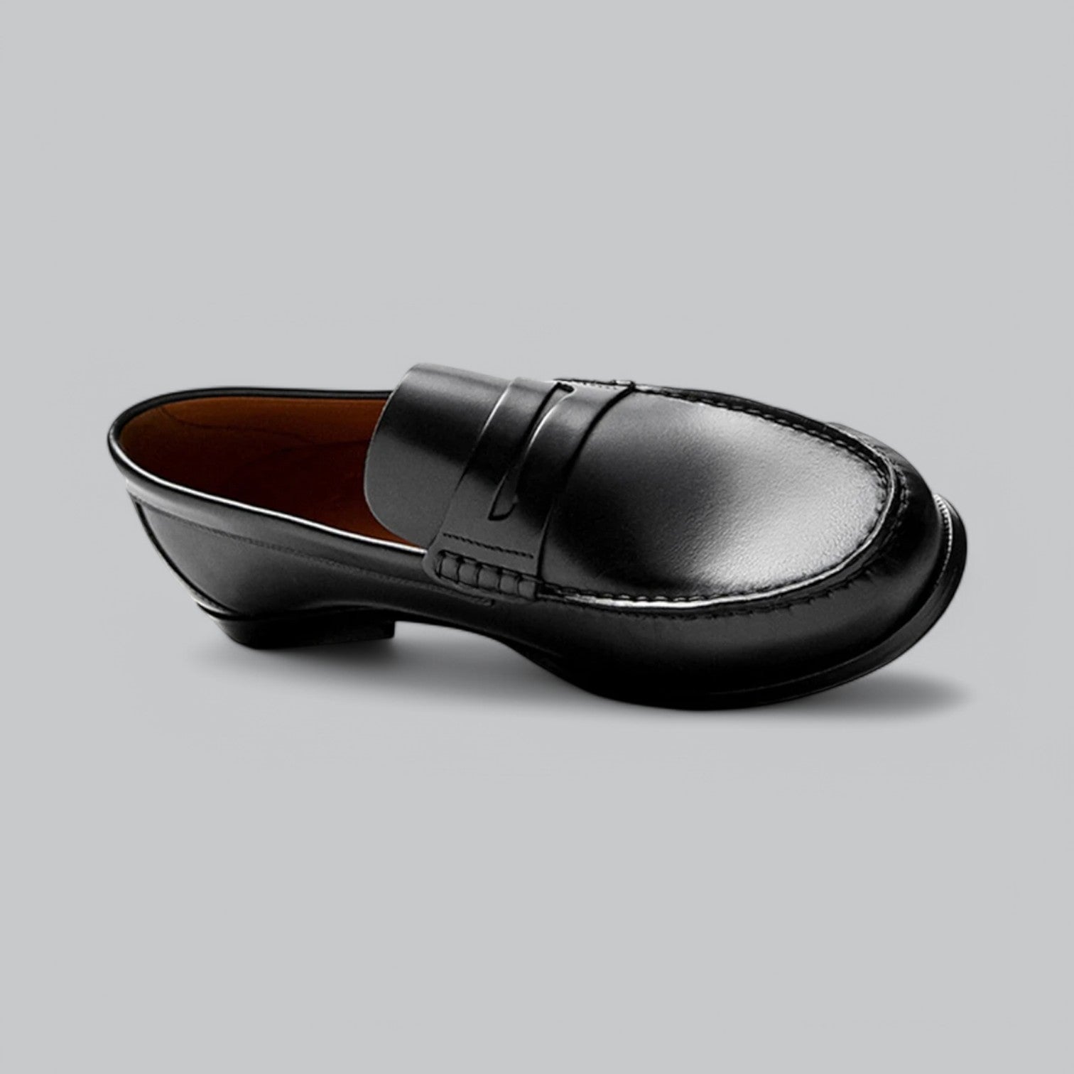 Fenna - Klassieke instap loafers met lage hak voor dames