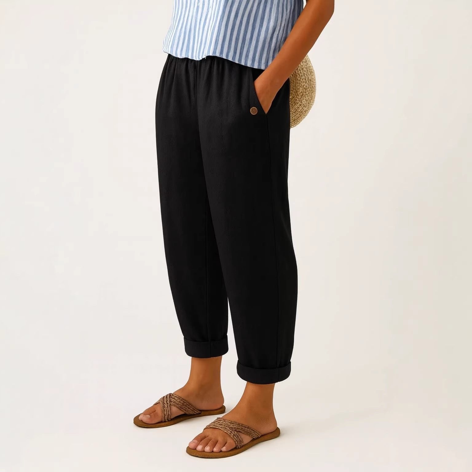 Fleur - Moderne relaxed broek met sierknopen voor dames Angle