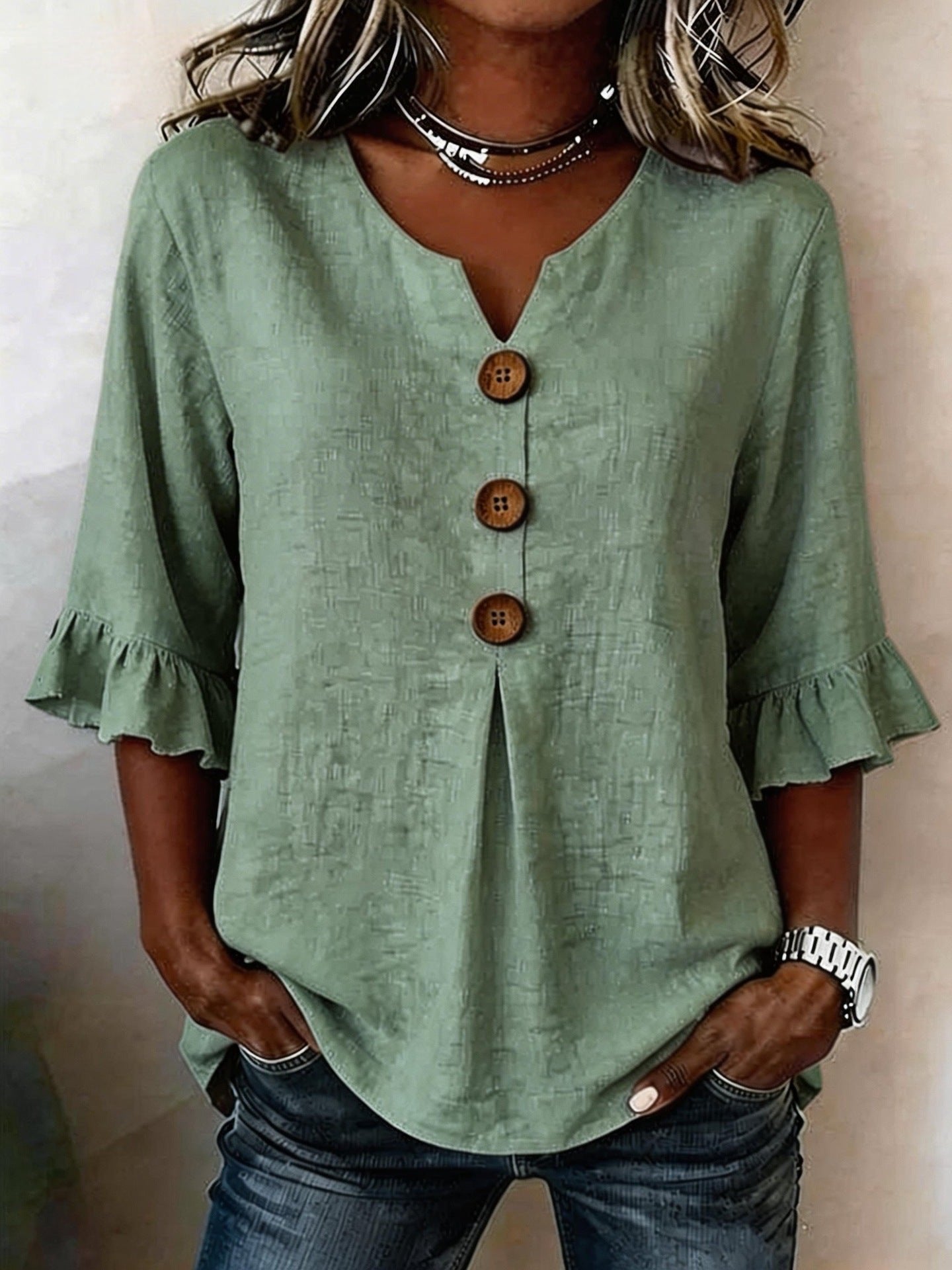 Lynn - Romantische blouse met ruffles en houten knopen voor dames