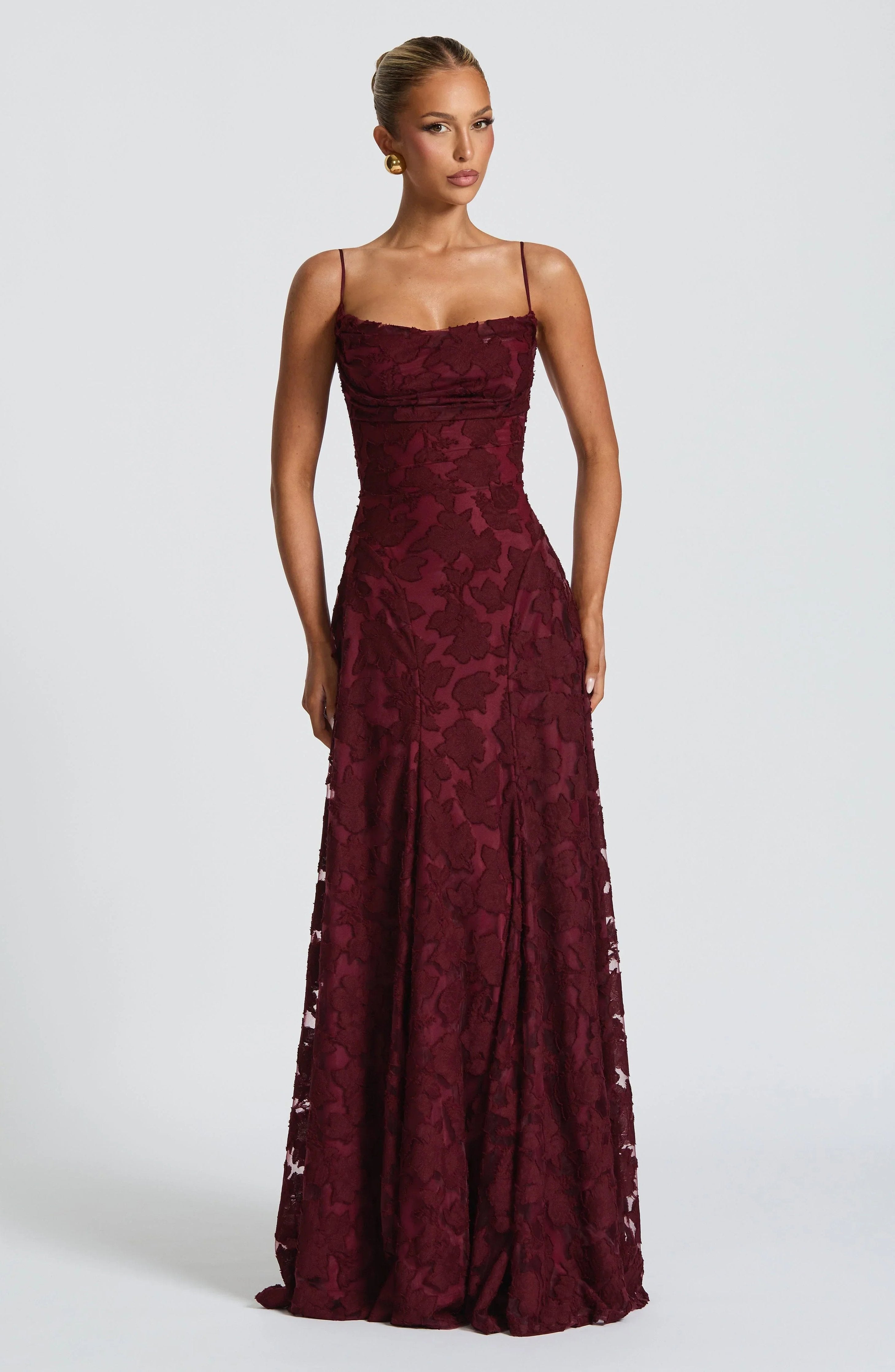 Maren - Elegante maxi jurk met open rug voor dames Hero