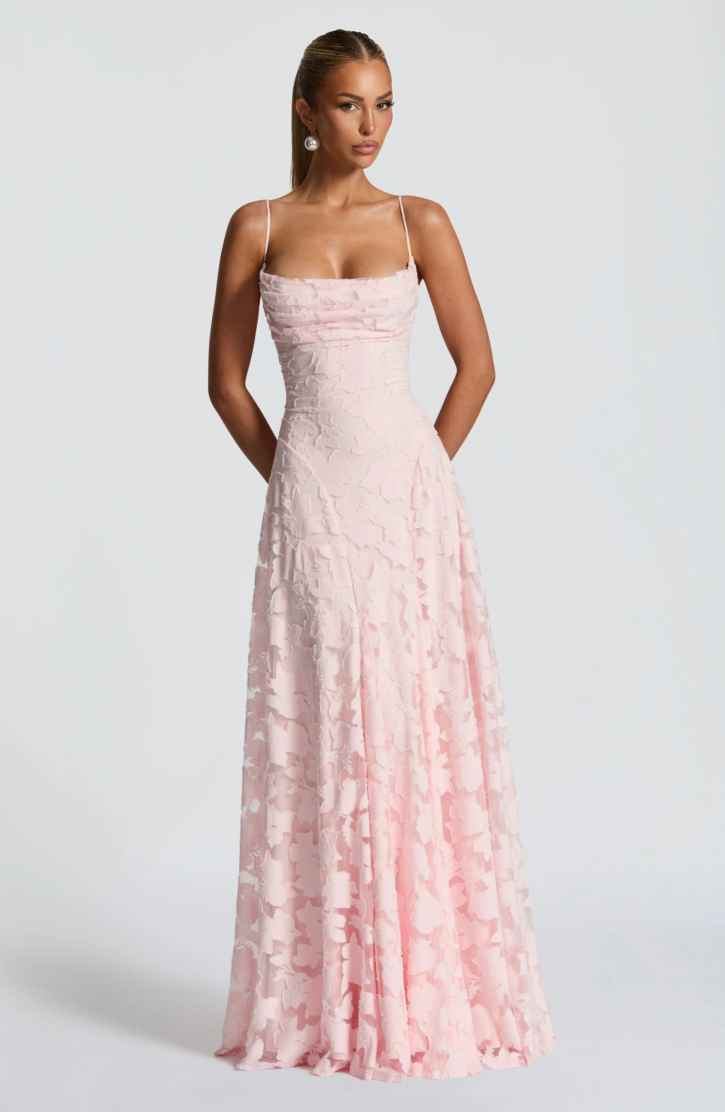 Maren - Elegante maxi jurk met open rug voor dames View 13