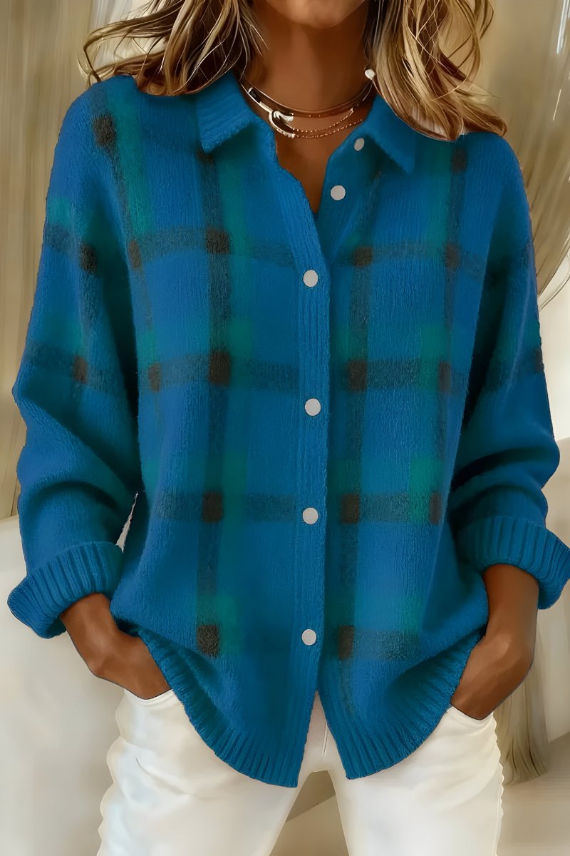 Silke - Klassieke geruite cardigan voor dames Close Up