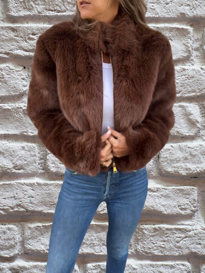 Lieke - Korte faux fur jas voor dames