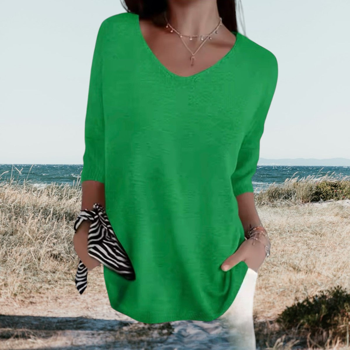 Lieke - Zomerse top met v-hals en driekwart mouwen voor dames