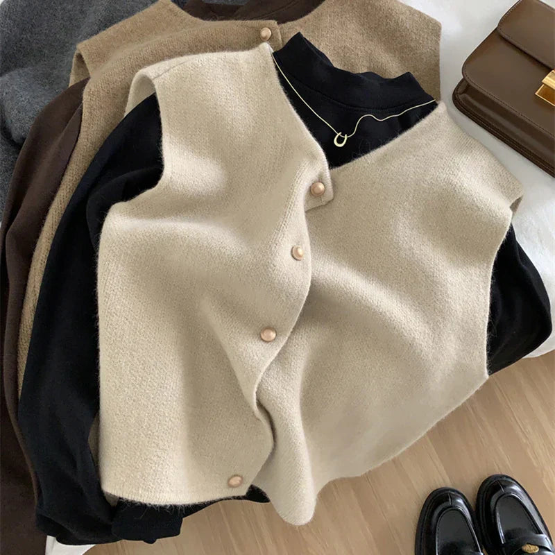 Fenna - Mouwloze gilet met knopen voor dames