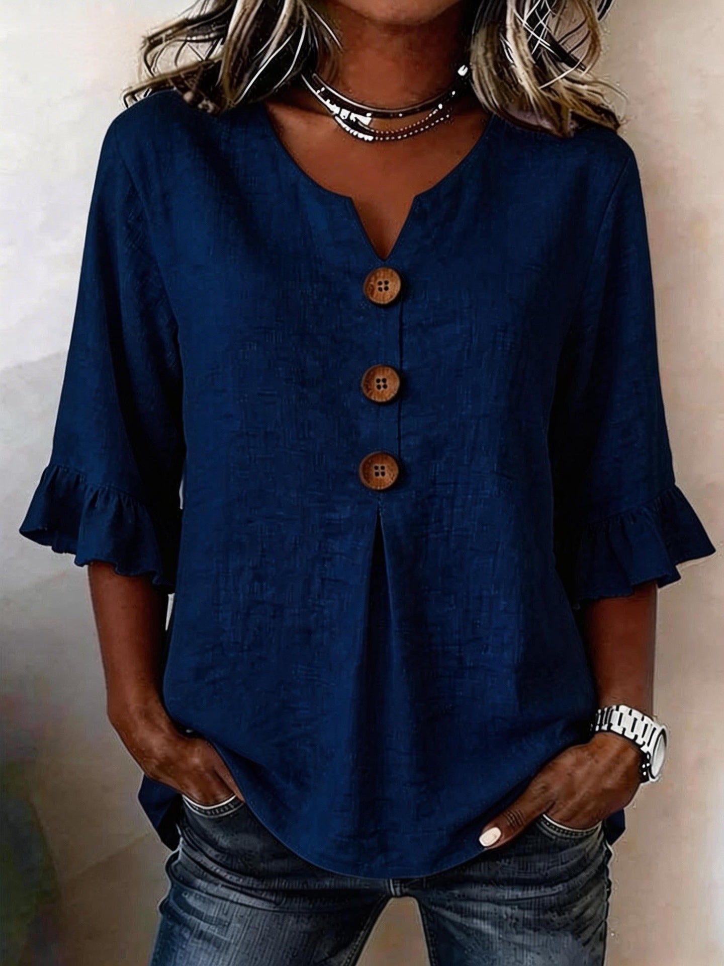 Lynn - Romantische blouse met ruffles en houten knopen voor dames