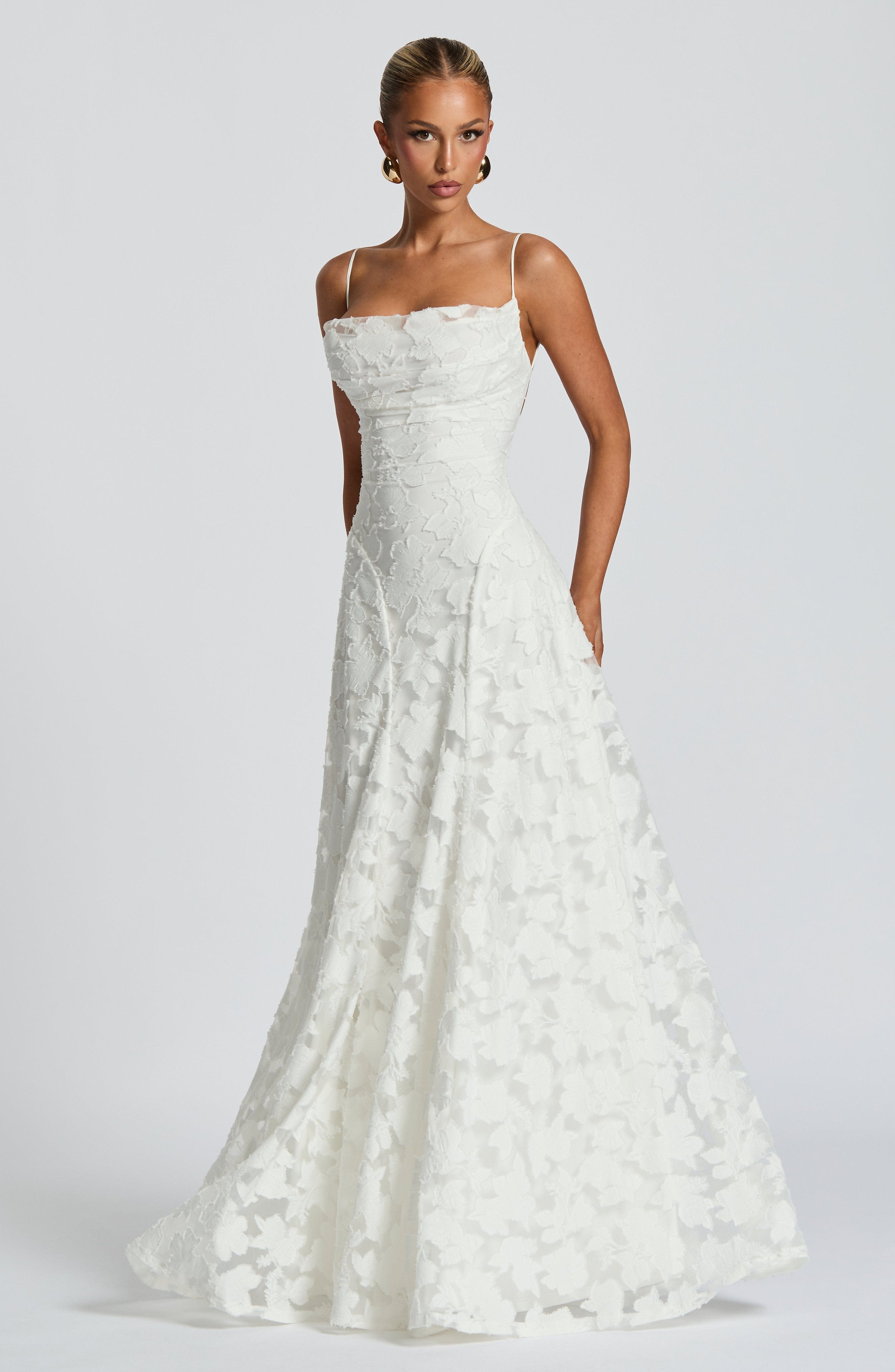Maren - Elegante maxi jurk met open rug voor dames View 11