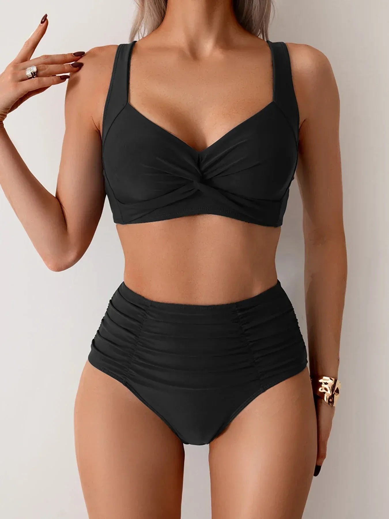 Mila - Passende bikini met gedraaid voorpand voor dames Front