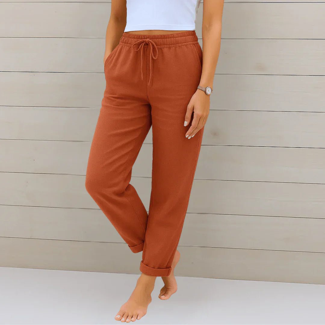 Renske - Luchtige stretch linnen broek met omgeslagen zoom voor dames Lifestyle