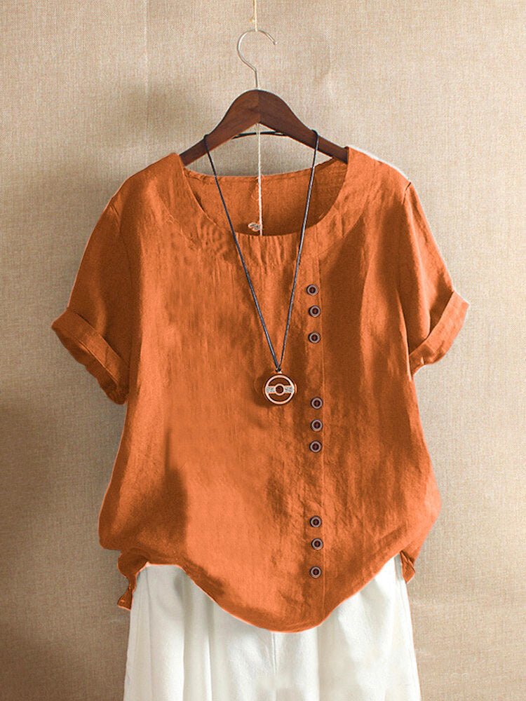 Silke - Luchtige katoenen blouse met sierknopenlijst voor dames Close Up